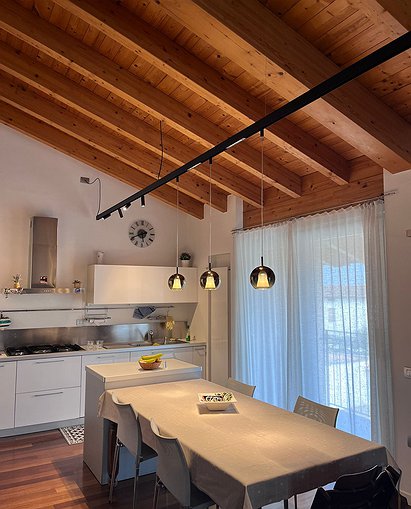 <h3>Abitazione privata</h3><h4>(Caravaggio (BG))</h4><br><h5>Zona Living</h5>