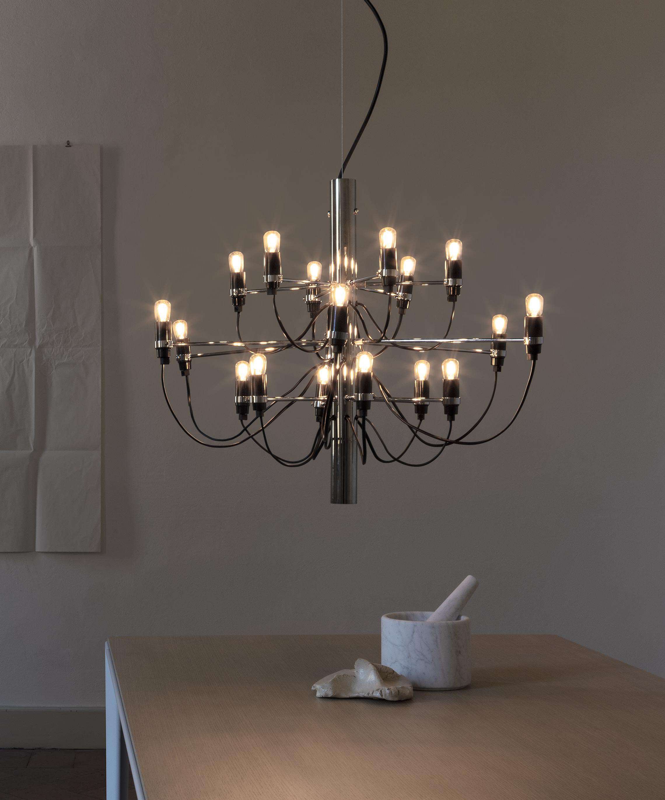 <h3>2097</h3><br> <h4>Flos<br><span style="font-size: 14px">Lampada a sospensione</span></h4>