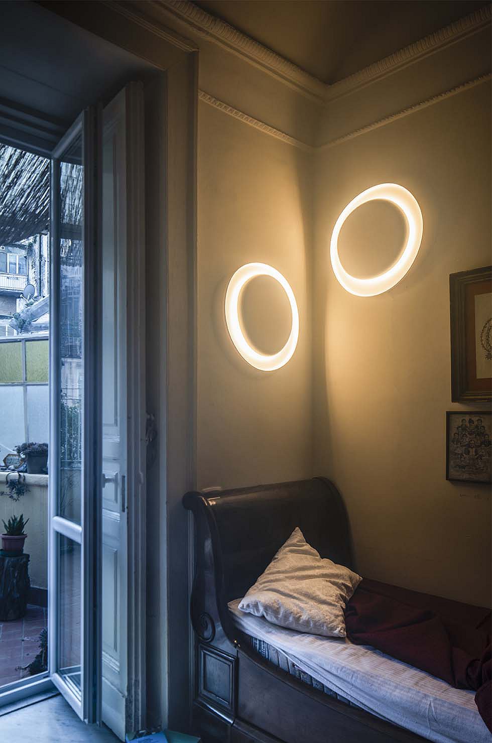 <h3>Bahia mini</h3><br> <h4>Foscarini<br><span style="font-size: 14px">Lampada a parete</span></h4>