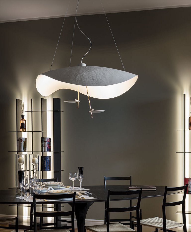 <h3>Lederam Manta S2</h3><br> <h4>Catellani&Smith<br><span style="font-size: 14px">Lampada a sospensione</span></h4>