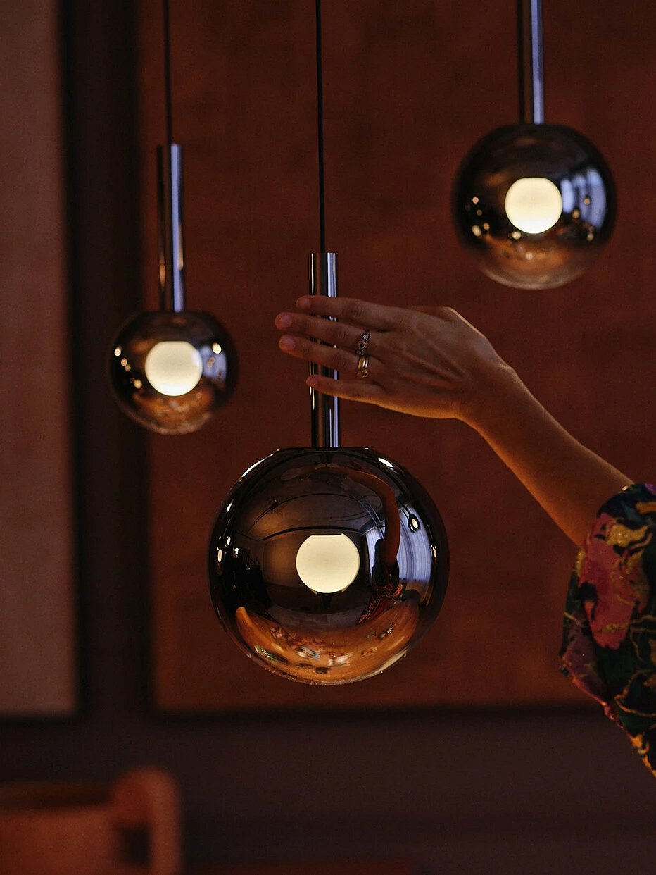 <h3>Luna sospeso</h3><br> <h4>Occhio<br><span style="font-size: 14px">Lampada a sospensione</span></h4>